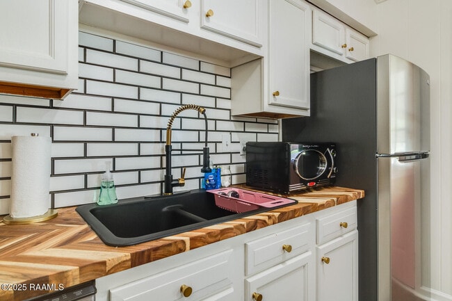 Building Photo - 314 Harrell Dr