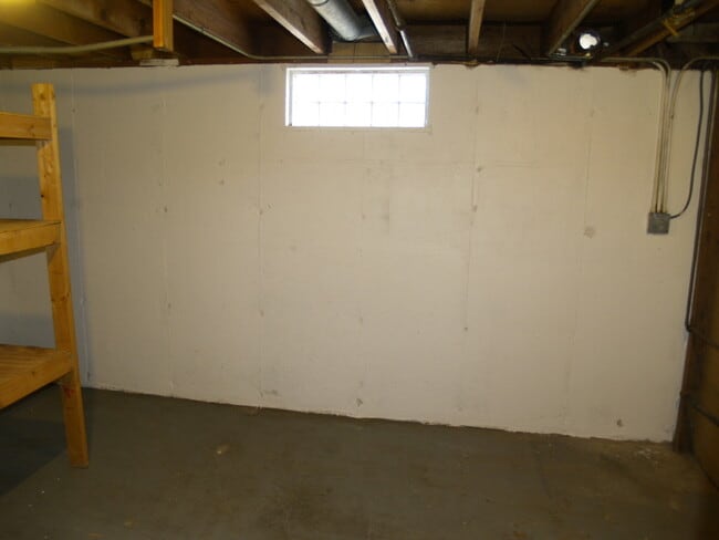 Building Photo - 22431 Strassburg Ave