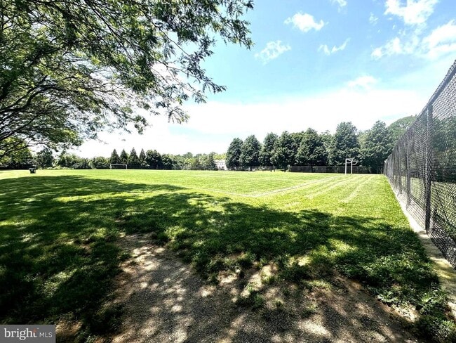 Building Photo - 18815 Sparkling Water Dr