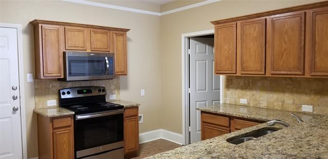 Building Photo - 11801 Pinyon Pine Dr