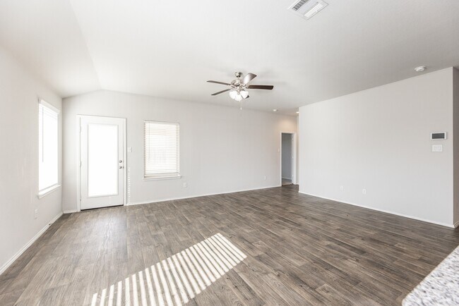 Building Photo - 22730 Busalla Trail