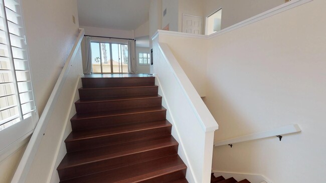 Building Photo - Spacious 3 bedroom | Cays with partial oce...