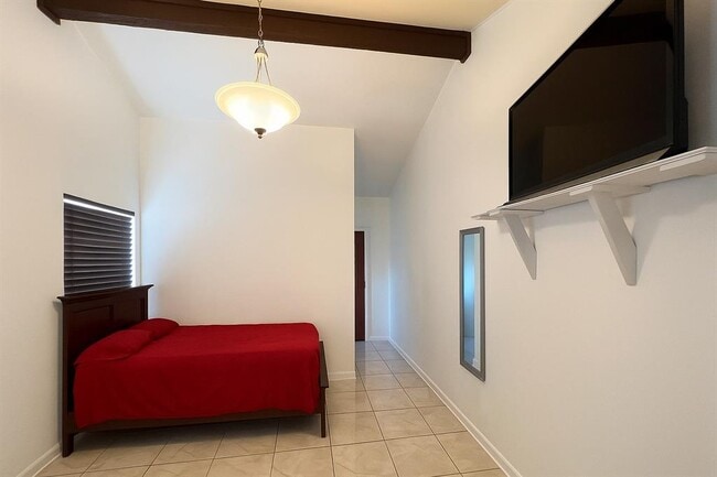 Building Photo - 5001 Lambs Ln