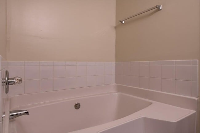 Building Photo - 3716 Harvest Dr