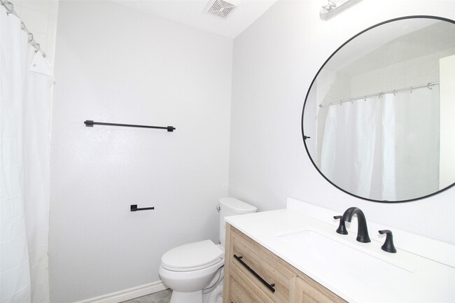 Building Photo - 7423 Edgecraft Dr