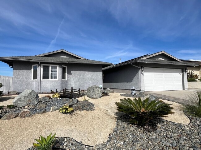 Building Photo - 4014 Wooster Dr