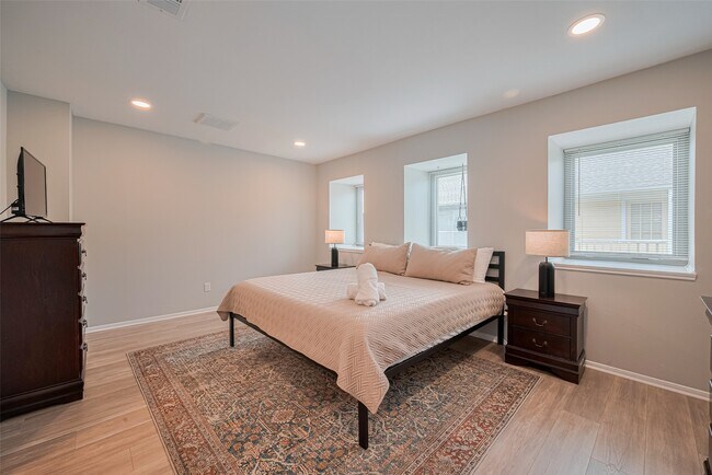 Building Photo - 14688 Perthshire Rd