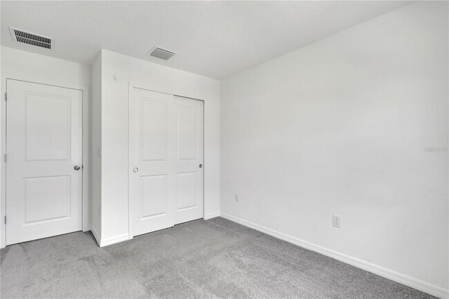 Building Photo - 6313 Willowside St