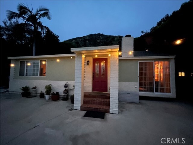 Building Photo - 729 Orange Dr
