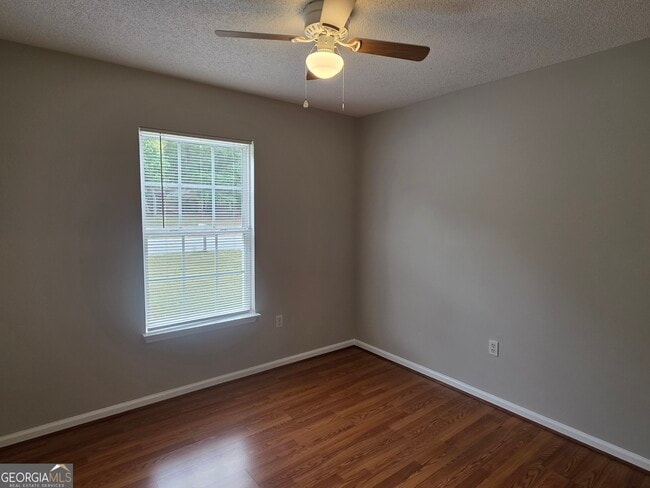 Building Photo - 200 Deer Rd