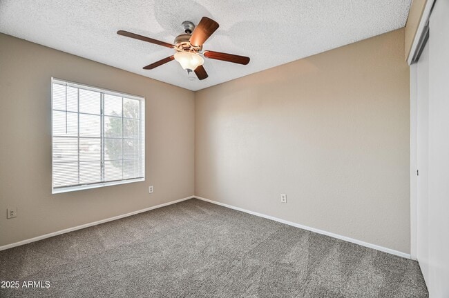 Building Photo - 8833 W Puget Ave