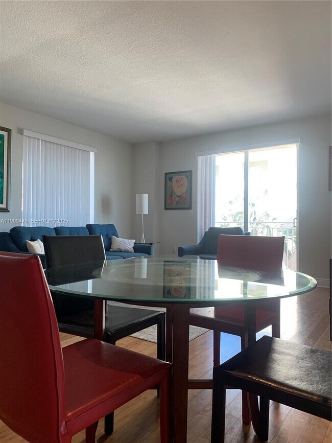 Building Photo - 7275 SW 90th St