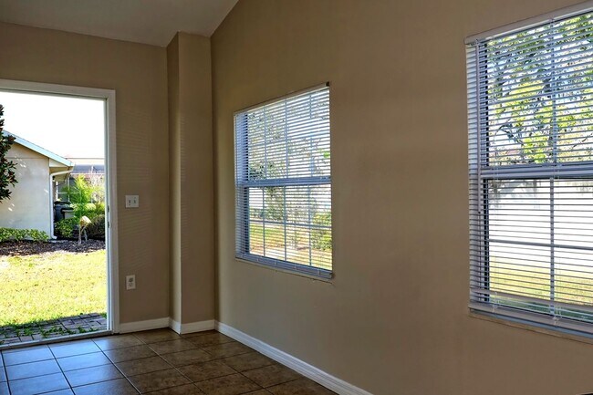 Building Photo - Spacious 3/2 Home For Rent in Davenport with extra Florida/Sun Room!!