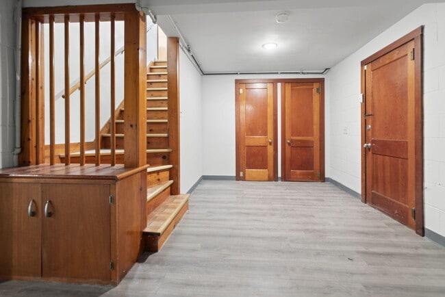 Building Photo - 2740 Judah Rd