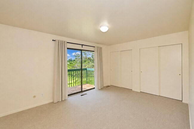 Building Photo - 4498 W Skye Dr