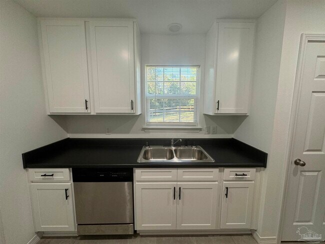 Building Photo - 5396 Spruce St