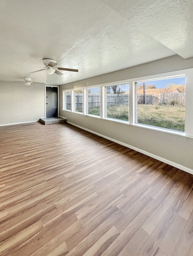 Building Photo - 6707 NW Compass Dr