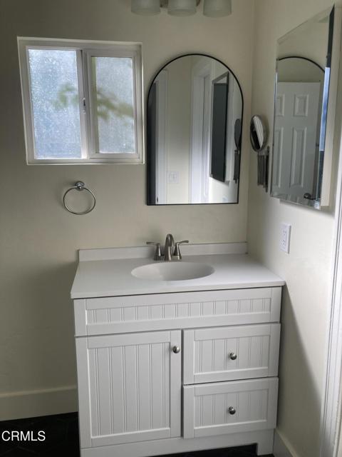 Building Photo - 238 N Palm Ave