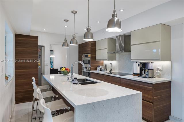 Building Photo - 11401 SW 72nd Plz