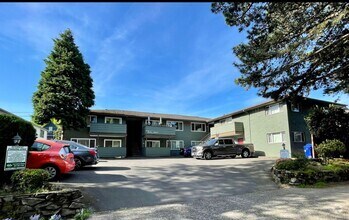 Building Photo - Irvington Top Floor 1 Bed~ Off Street Park...