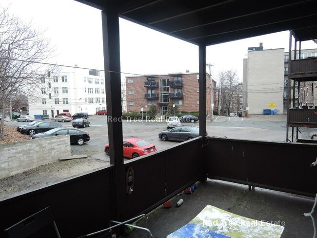 Building Photo - 1711 Commonwealth Ave