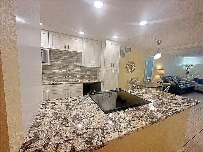 Building Photo - 4500 E Bay Dr