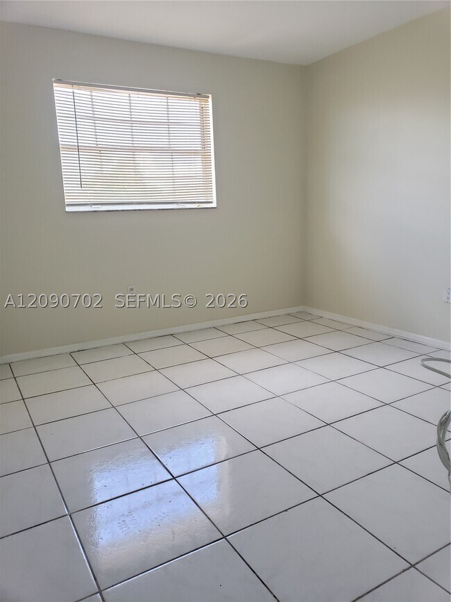 Building Photo - 6440 SW 130th Ave