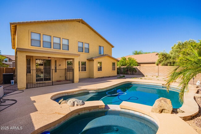Building Photo - 7842 W Andrea Dr