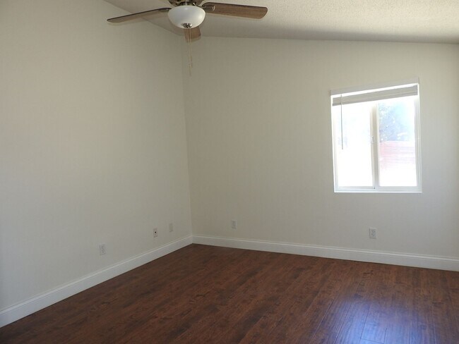 Building Photo - Lovely 3bed 2 bat