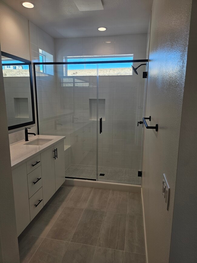 Building Photo - 679 Fahrenheit Dr