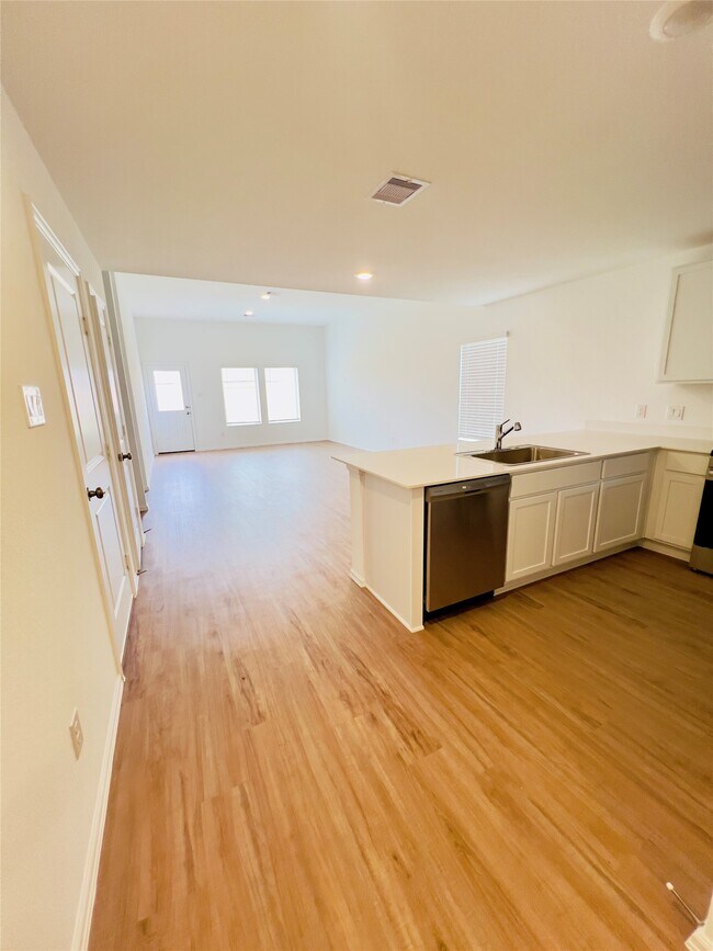 Building Photo - 27142 River Birch Ridge Dr