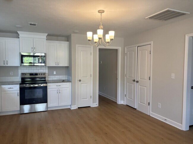 Building Photo - 8094 Bannock Cir