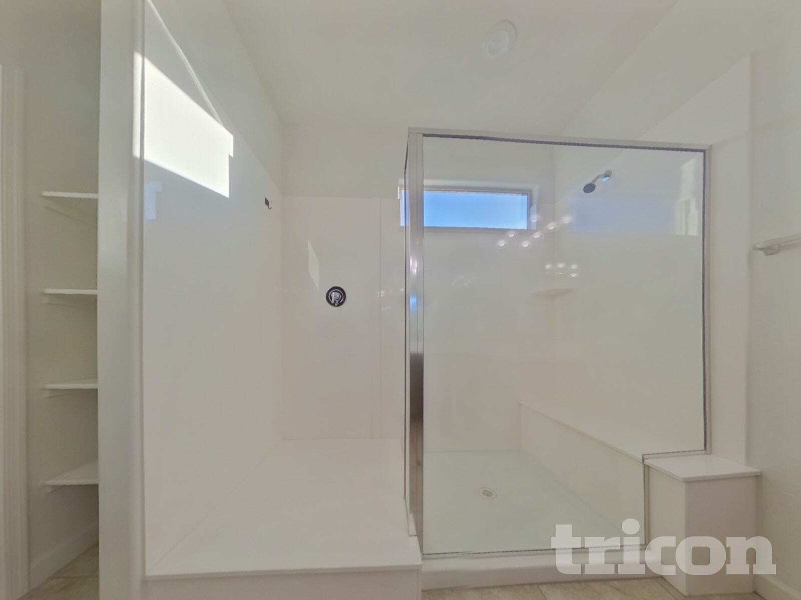 Building Photo - 30094 W Clarendon Ave