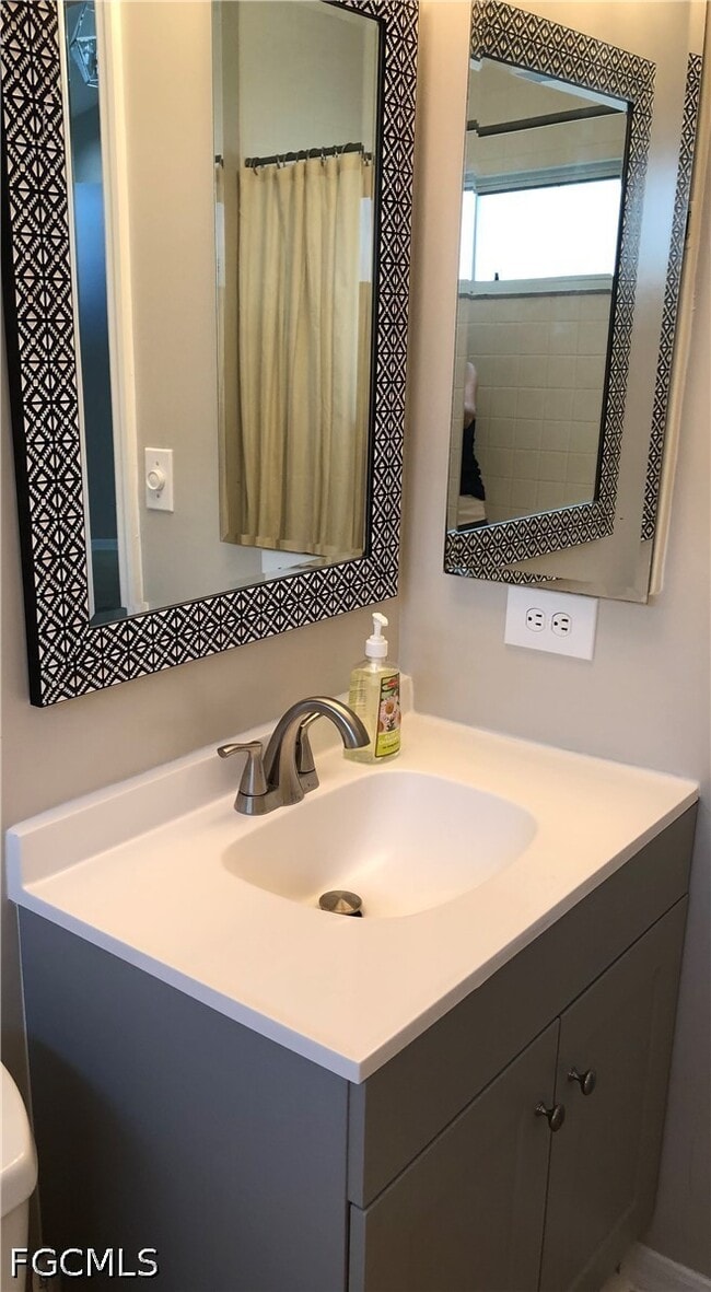 Building Photo - 8223 Breton Cir