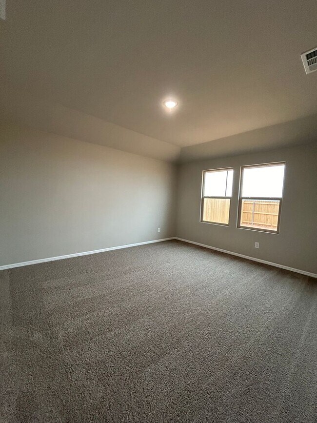 Building Photo - COMING SOON!!  Beautiful home in Parks Bell