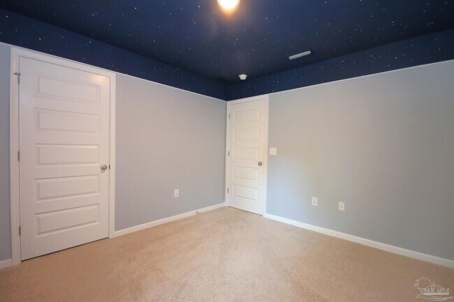 Building Photo - 10589 Queens Gate Cir