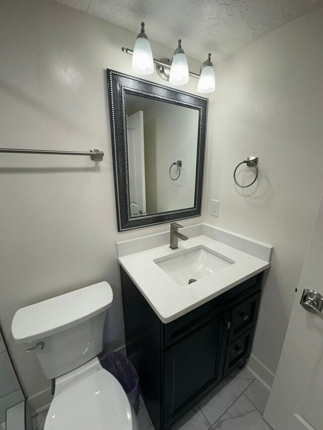 Building Photo - $0 Rent for Winter with 18 Month Lease! Beautiful 4 Bed Home for Rent in South Ogden!