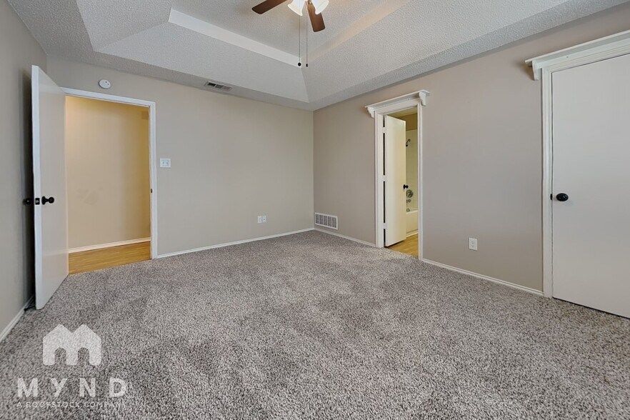 Building Photo - 5909 Wind Drift Trail