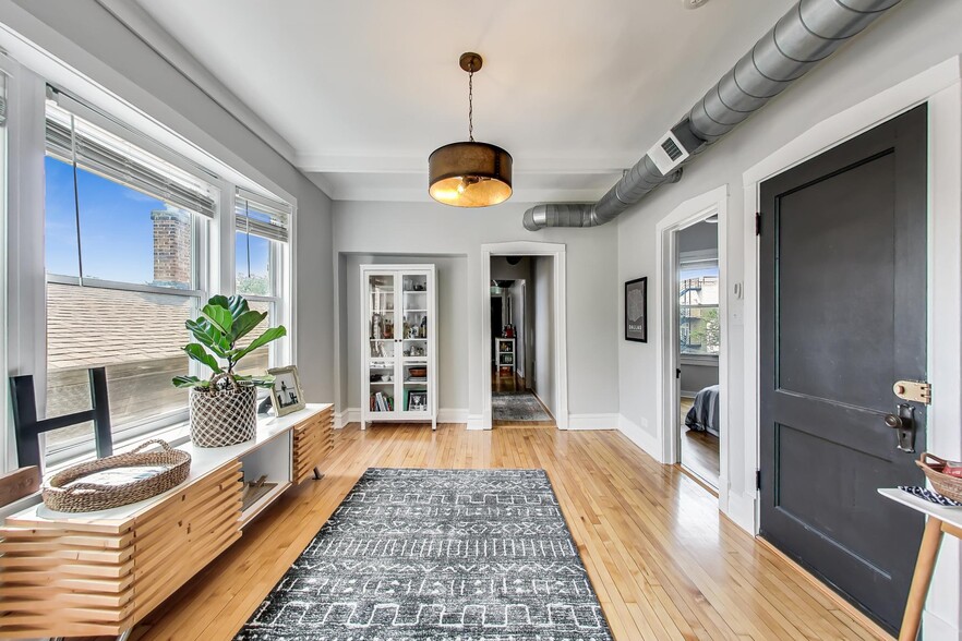 Building Photo - 2145 W Thomas St