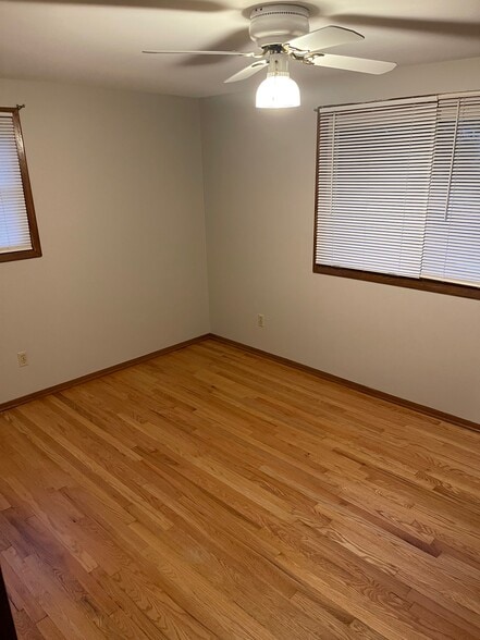 Building Photo - 609 Gascoigne Dr