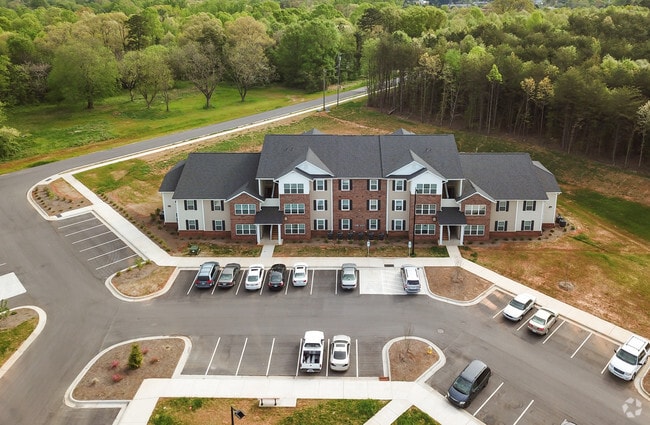 Building Photo - Highland Park Apartments