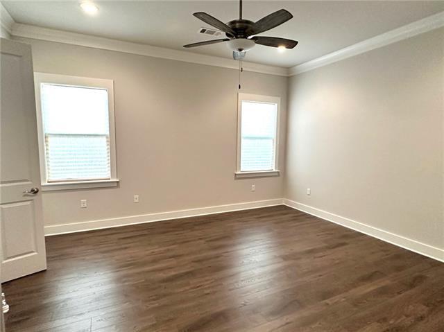 Building Photo - 324 Rue Petite