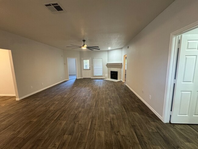 Building Photo - 141 Green Isle Ave