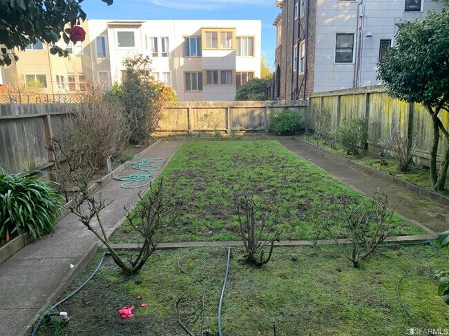 Building Photo - 238 8th Ave