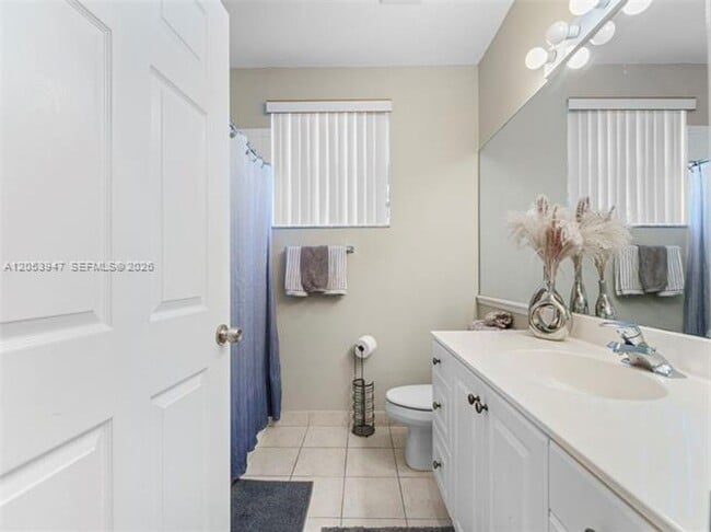 Building Photo - 4402 SW 160th Ave