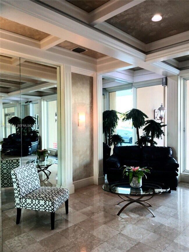 Building Photo - 1410 S Ocean Dr