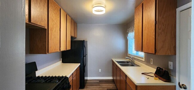 Building Photo - Charming 2 Bedroom 1 Bath Home in Vallejo Ready to Lease!