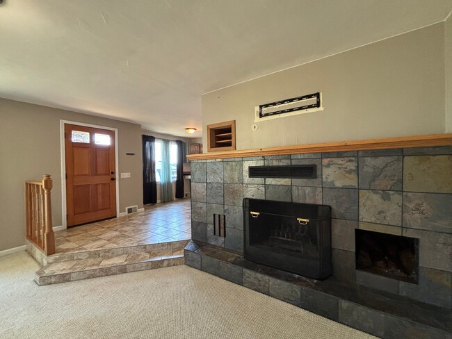 Building Photo - 3604 Madrona St
