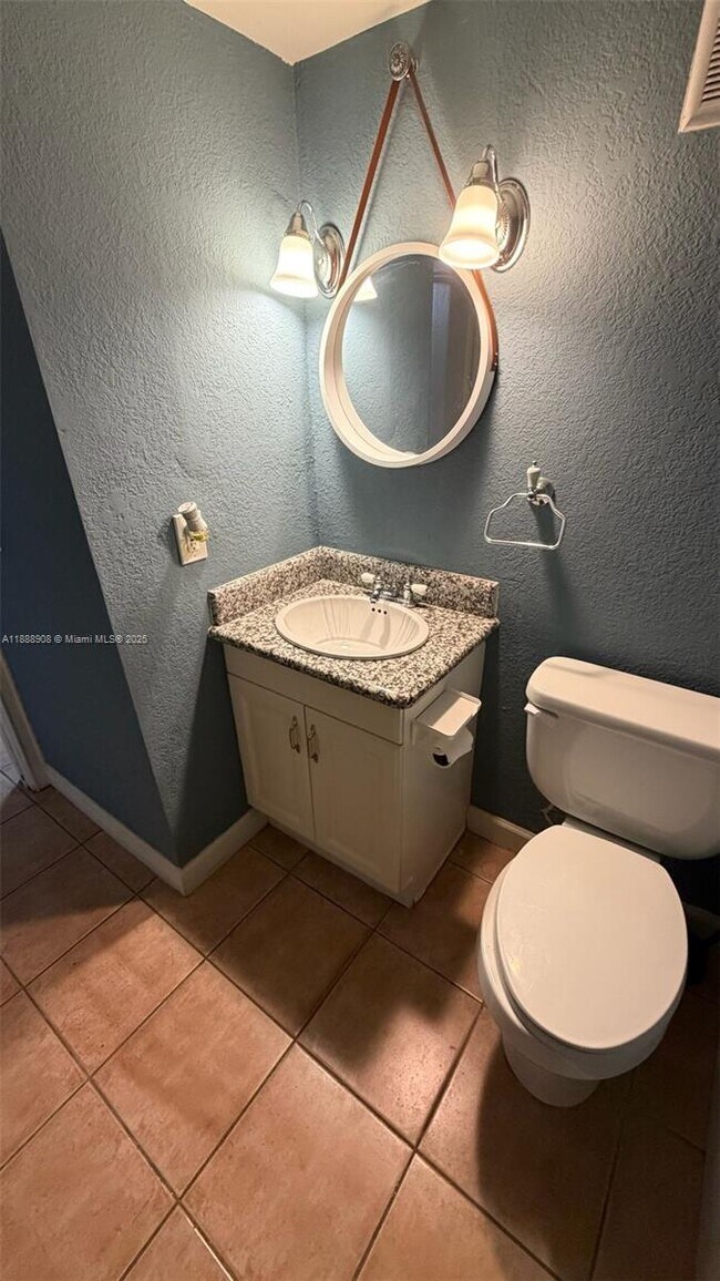 Building Photo - 15430 SW 81st Cir Ln