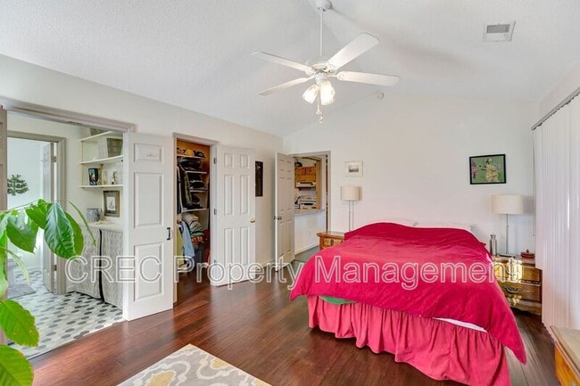 Building Photo - 1110 Oceanview Rd